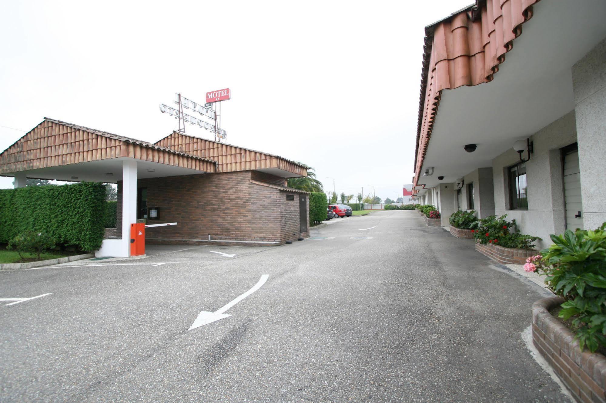 Motel Aeropuerto 비고 외부 사진